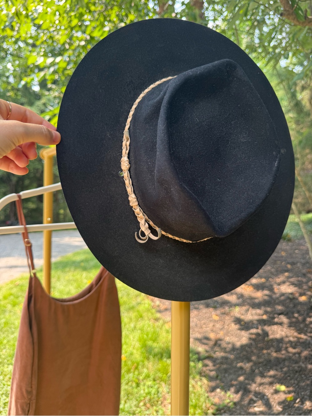 Akubra Wide-Brim Fedora Hat with Braided Tan Band